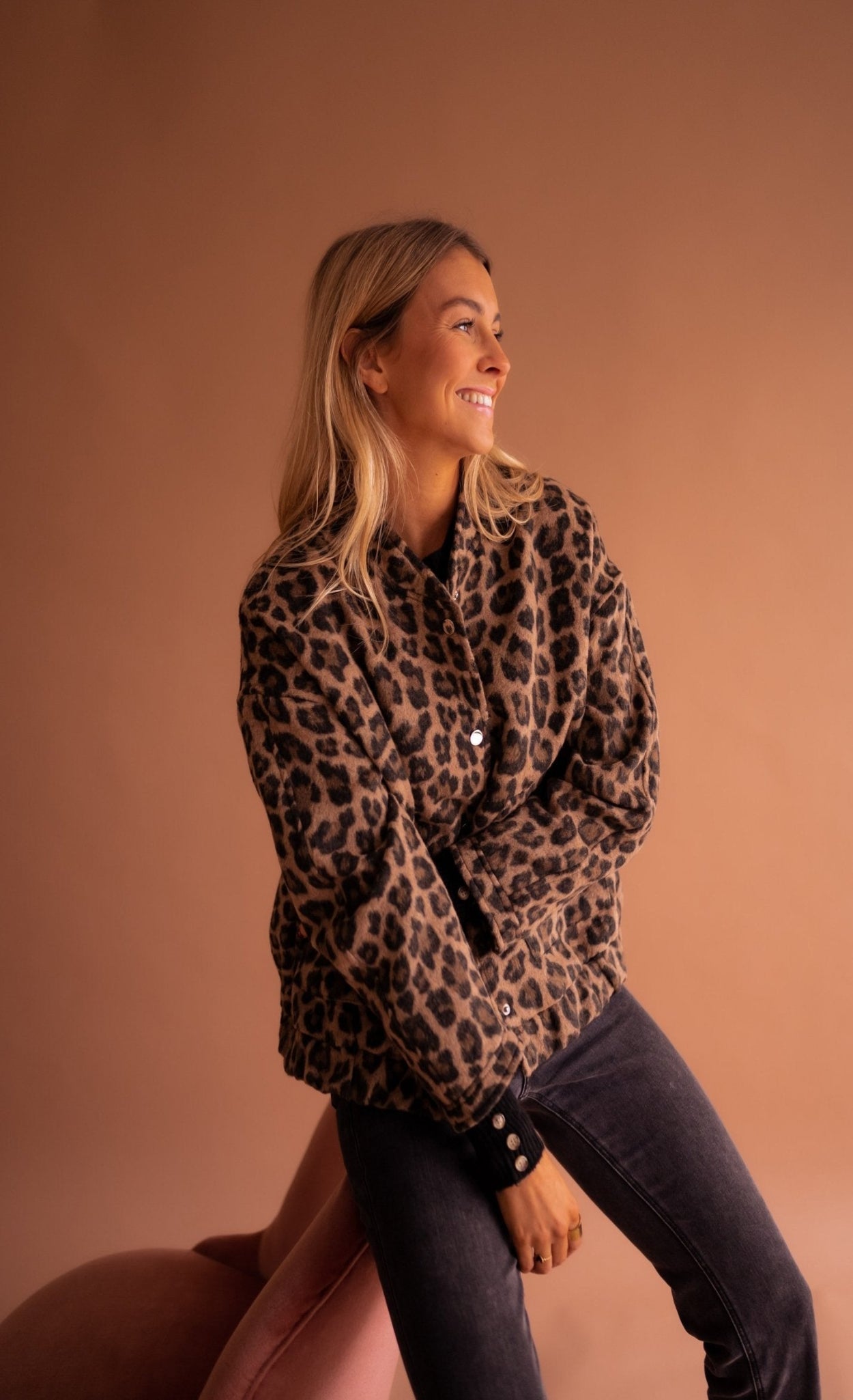 Emily™ | Short Jacket with Leopard Print