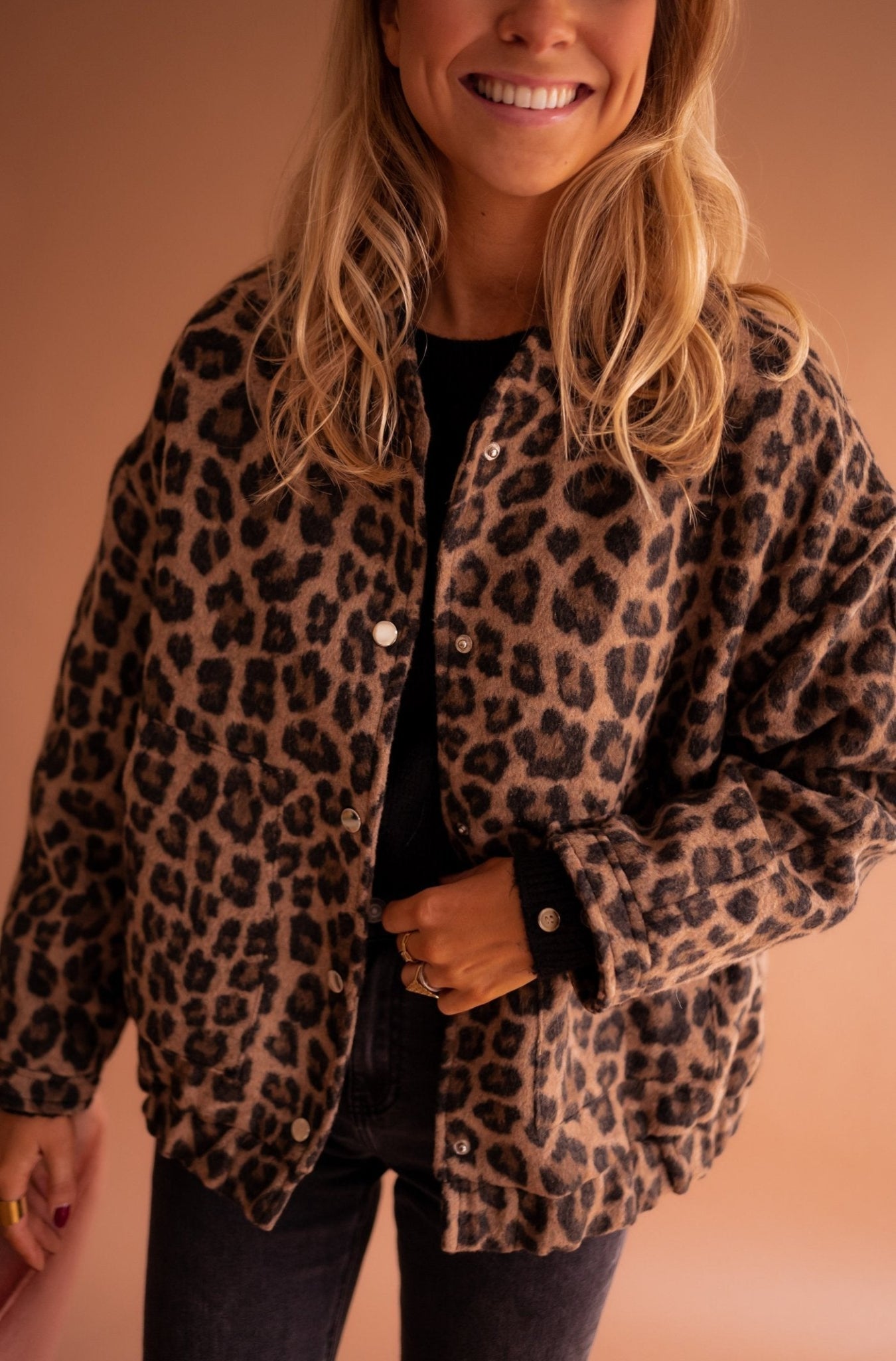 Emily™ | Short Jacket with Leopard Print